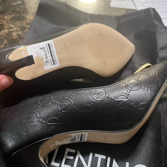 Brand Nee Valentino Black heels size 8 - Picture 4 of 7